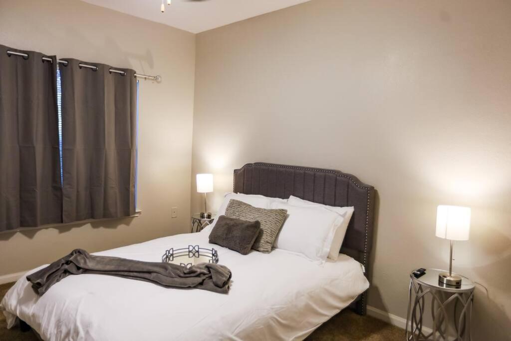 Lux 2Bd 2Ba Minutes From The Water Appartement Pensacola Buitenkant foto