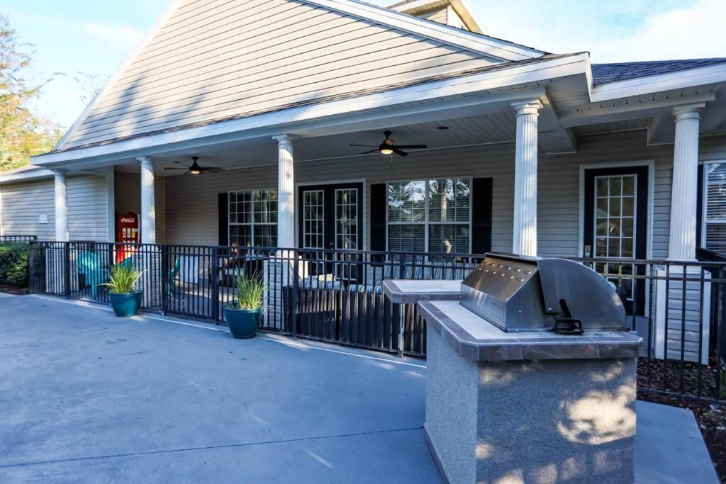Lux 2Bd 2Ba Minutes From The Water Appartement Pensacola Buitenkant foto